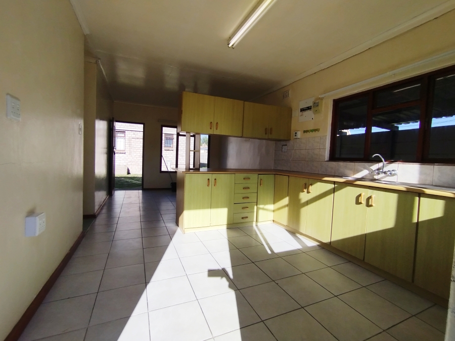 To Let 1 Bedroom Property for Rent in Vredenburg Western Cape
